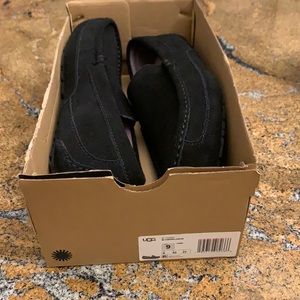 UGG men’s loafer